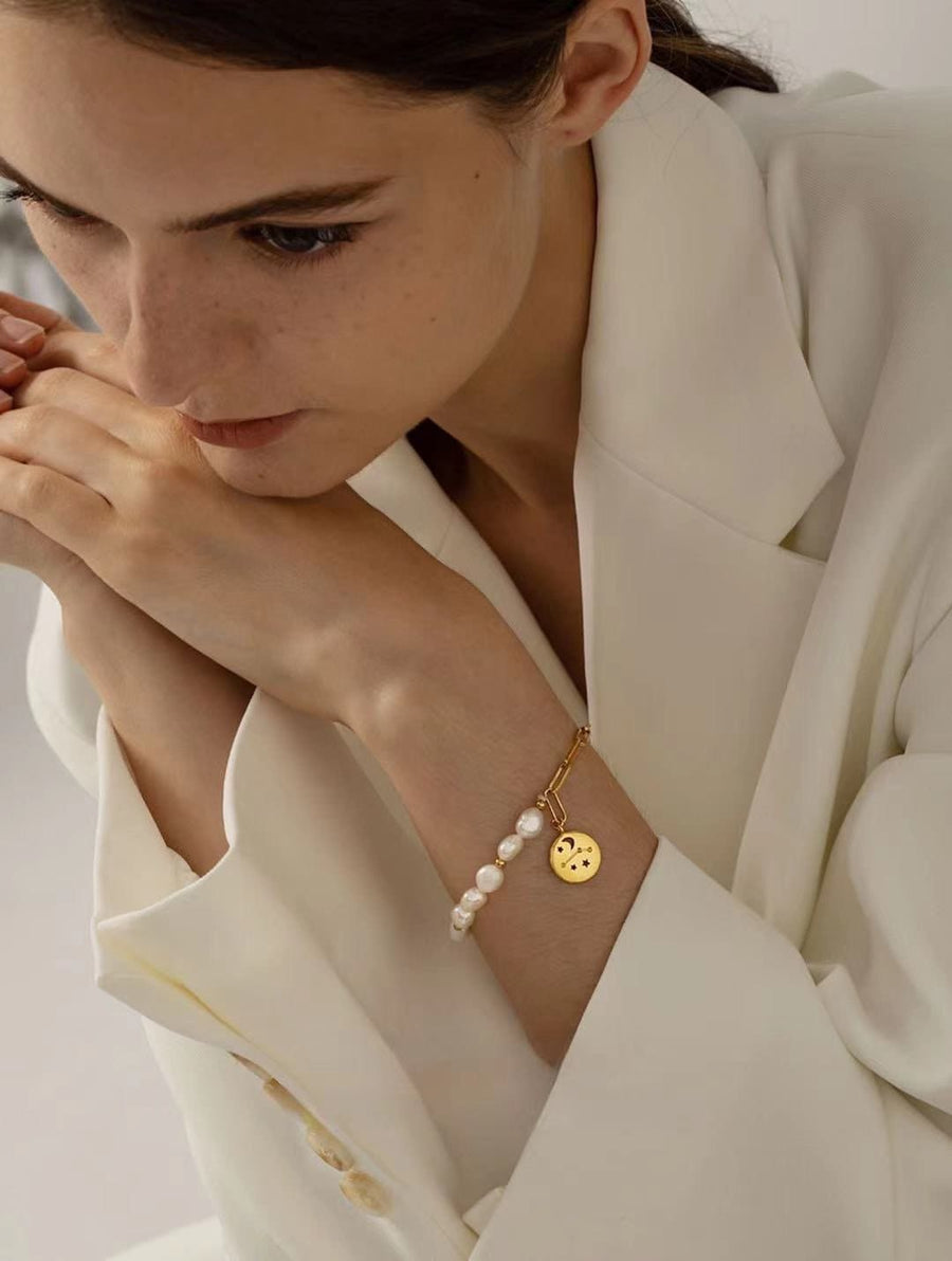 Gold Filled Pearl Bracelet.