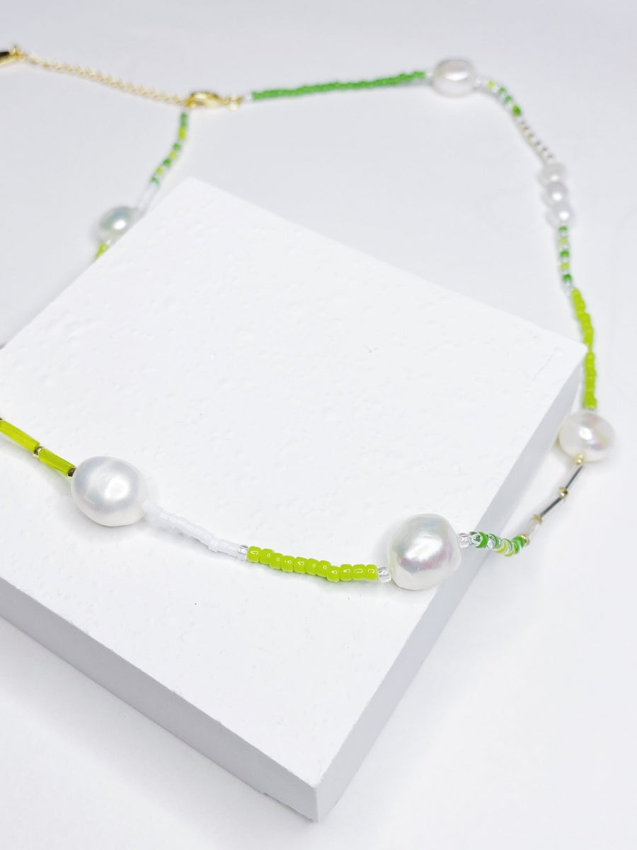 Green Resin Gold Pearl Necklace