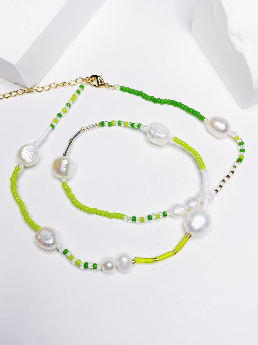 Green Resin Gold Pearl Necklace