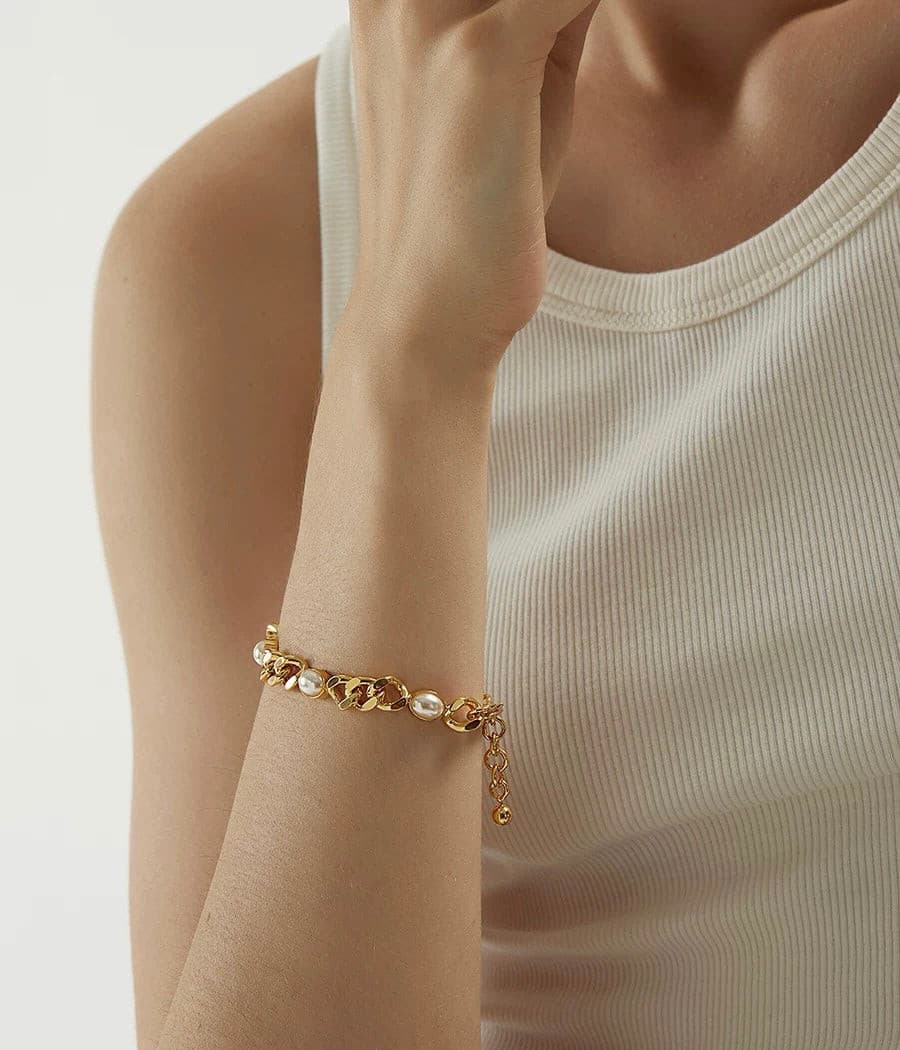 Pearl Link Bracelet In Gold - Not Just Paris