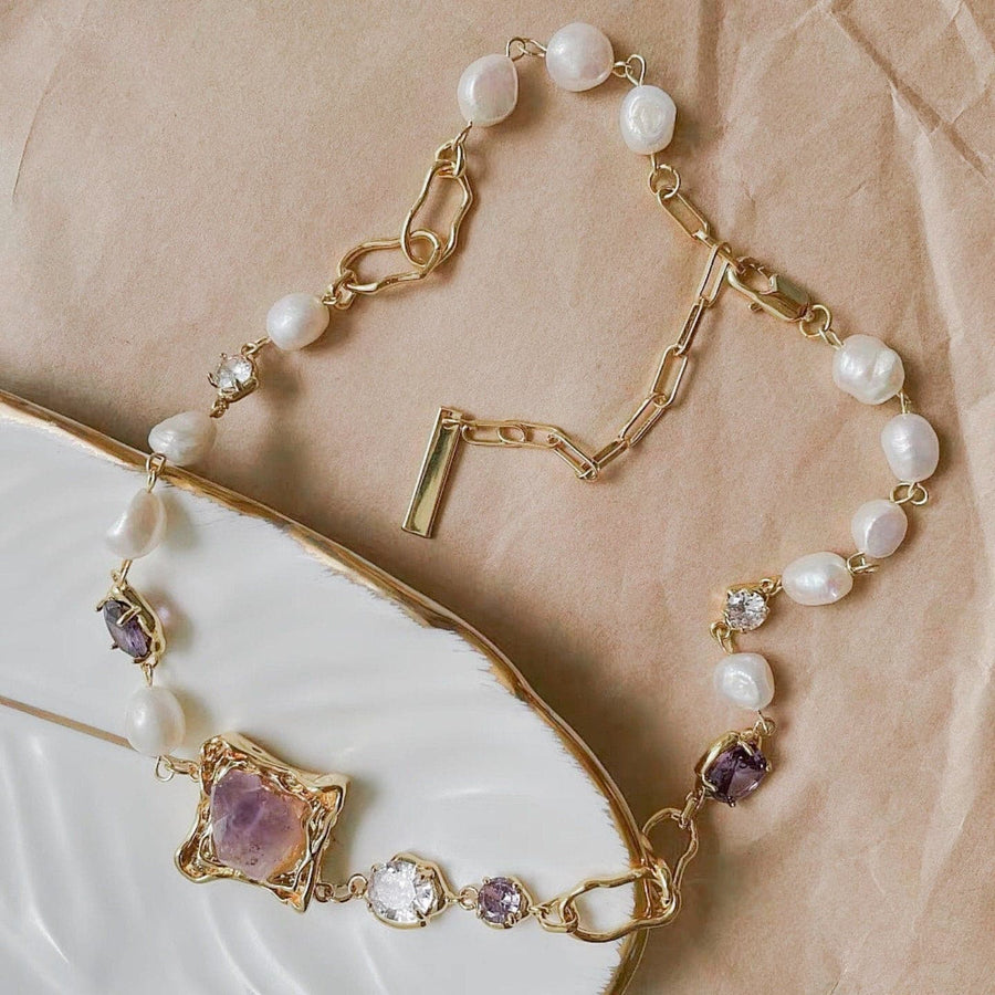 Pearl Toggle Clasp Chain Necklace.