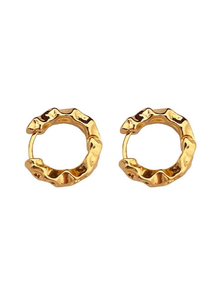 Solid Gold Huggie Hoop Earring.